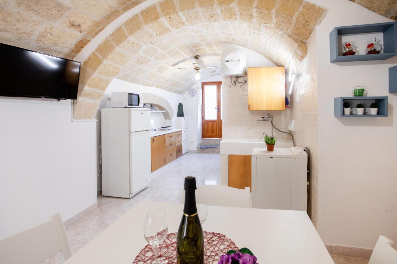Monopoli Heartbeat - Apartment 200M From Sea מראה חיצוני תמונה