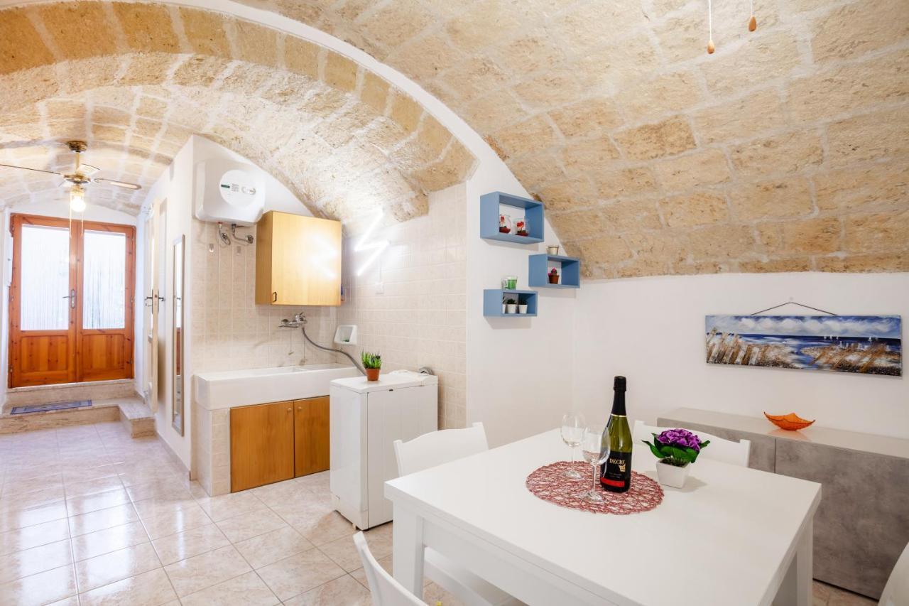 Monopoli Heartbeat - Apartment 200M From Sea מראה חיצוני תמונה
