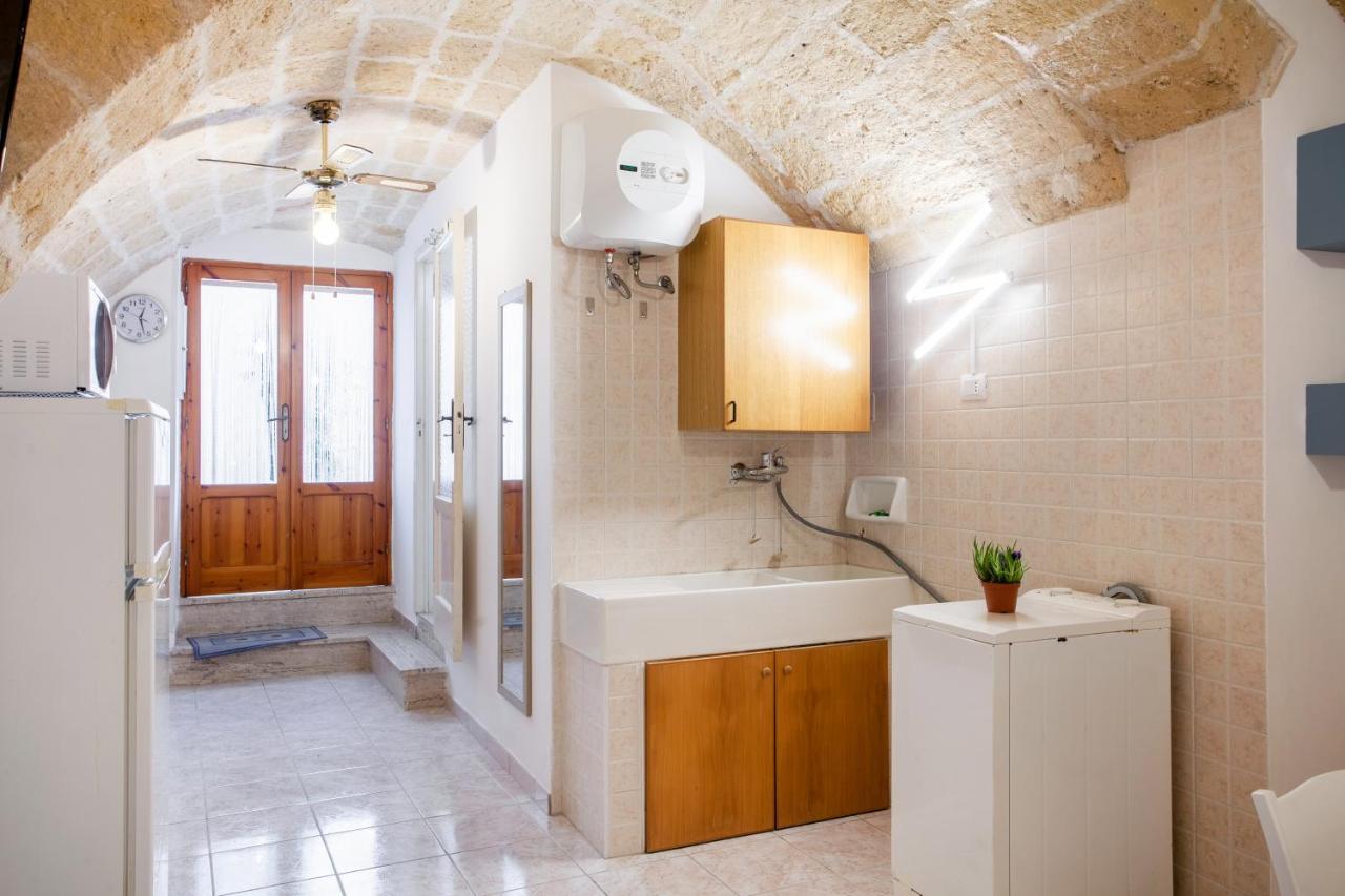 Monopoli Heartbeat - Apartment 200M From Sea מראה חיצוני תמונה